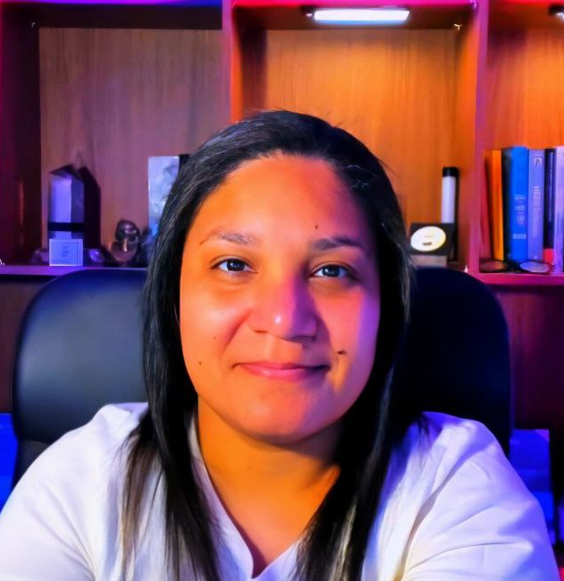 Profile photo of Glaucia Lemos